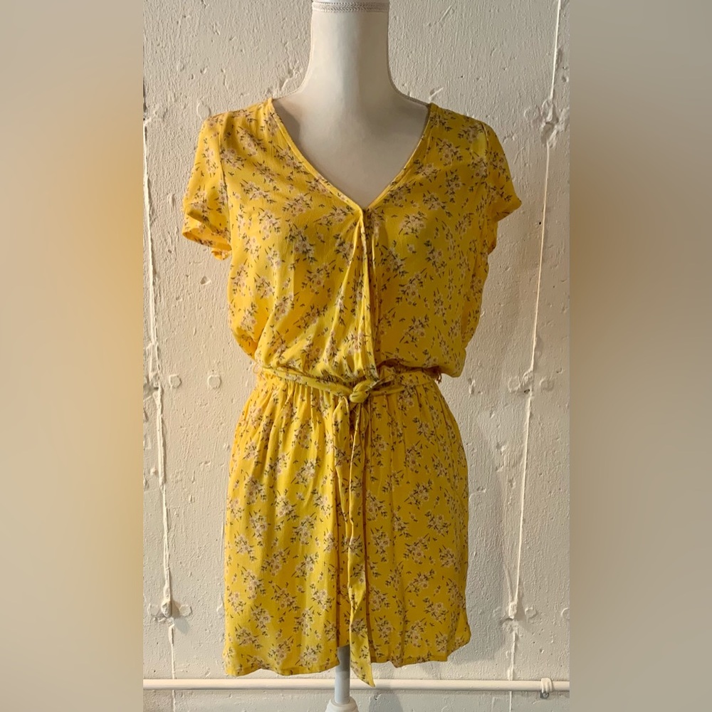 American Eagle Romper with back cut out, never worn